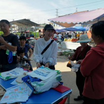 大英县行政审批和数据局 政务服务“赶场”忙 便民“摊摊”摆进乡