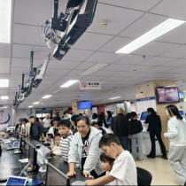 大英县行政审批和数据局多举措应对 “春假办证高峰”