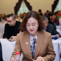 坚守诚信本心 践行向善担当——爱民 企业家罗英以诚筑业暖一方