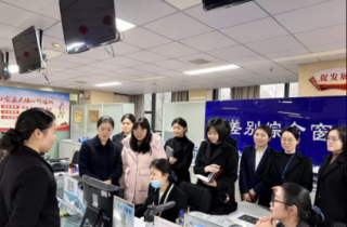 大英县行政审批和数据局 开展无差别综合窗口业务实操培训  推动“高效办成一件事”落地见效