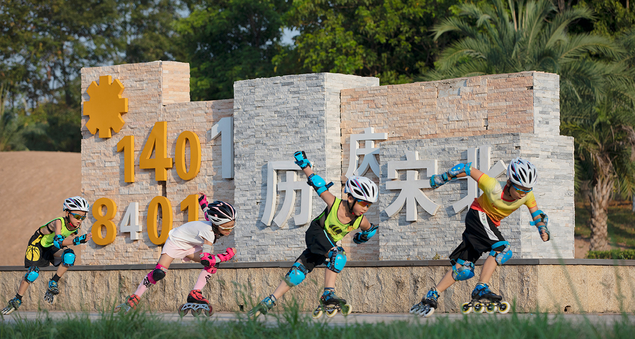 web《追风少年》 张进13980186994.jpg